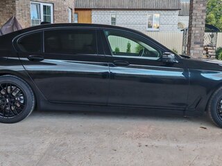2018 BMW 7 серии Long 730Ld xDrive VI (G11/G12), чёрный, 3650000 рублей, вид 5