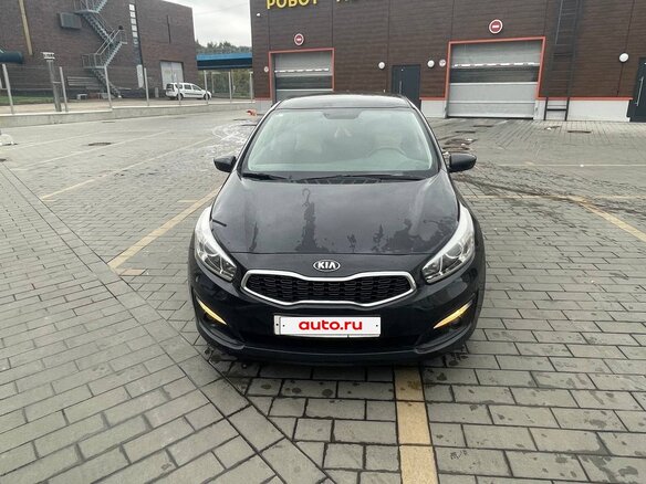 2016 Kia Ceed II Рестайлинг, чёрный, 1560000 рублей - вид 1