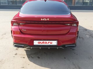 2022 Kia K5 III, красный, 2750000 рублей, вид 2