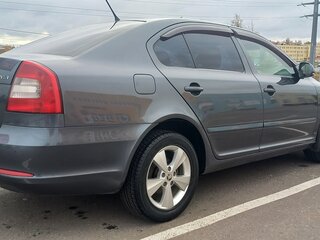 2012 Skoda Octavia II (A5) Рестайлинг, серый, 700000 рублей, вид 4