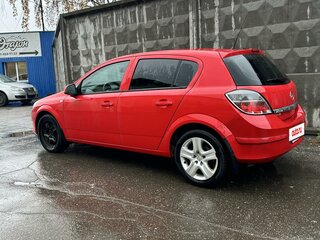 2010 Opel Astra H Рестайлинг, красный, 615000 рублей, вид 3