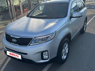 2013 Kia Sorento II Рестайлинг, серебристый, 1700000 рублей, вид 1