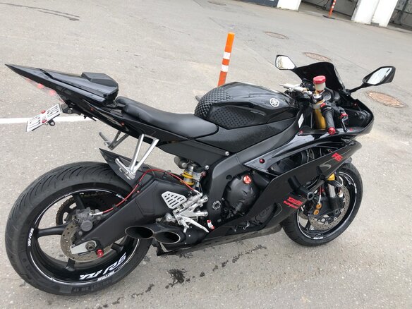 2008 Yamaha YZF-R6, чёрный, 850000 рублей - вид 5