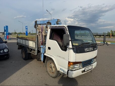 1990 Isuzu Elf (N-series), белый, 2450000 рублей, вид 5