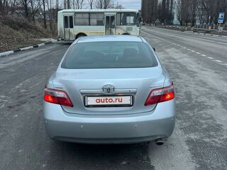 2007 Toyota Camry VI (XV40), серебристый, 950000 рублей, вид 4