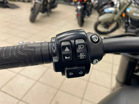 2025 QJMotor SRV 600 V, чёрный, 759000 рублей, вид 5