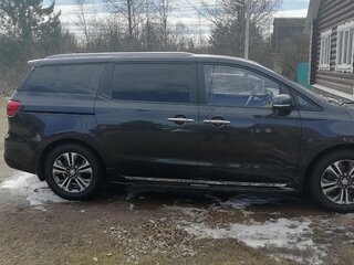 2019 Kia Carnival III, серый, 2950000 рублей, вид 4