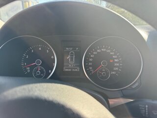 2011 Volkswagen Golf VI, красный, 700000 рублей, вид 5