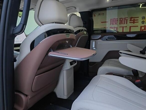 2025 BYD Xia (M9) 20.39 kWh, чёрный, 4050000 рублей - вид 17