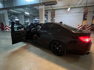 2012 BMW 5 серии 530d xDrive VI (F10/F11/F07), чёрный, 2300000 рублей, вид 4