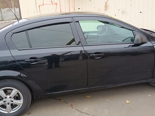 2011 Opel Astra H Рестайлинг, чёрный, 900000 рублей, вид 3