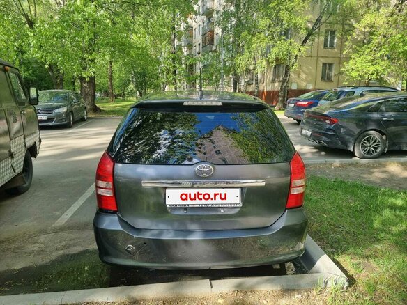 2003 Toyota Wish I, серый, 650000 рублей - вид 1