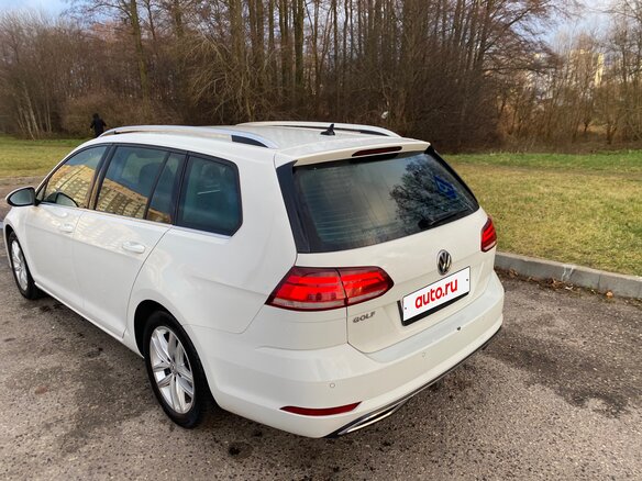 2018 Volkswagen Golf VII Рестайлинг, белый, 1250000 рублей - вид 4