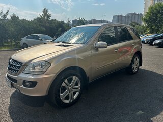 2005 Mercedes-Benz M-Класс 350 II (W164), бежевый, 1150000 рублей, вид 1