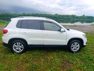 2013 Volkswagen Tiguan I Рестайлинг, белый, 1350000 рублей, вид 2