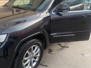 2013 Jeep Grand Cherokee IV (WK2) Рестайлинг, чёрный, 2490000 рублей, вид 4