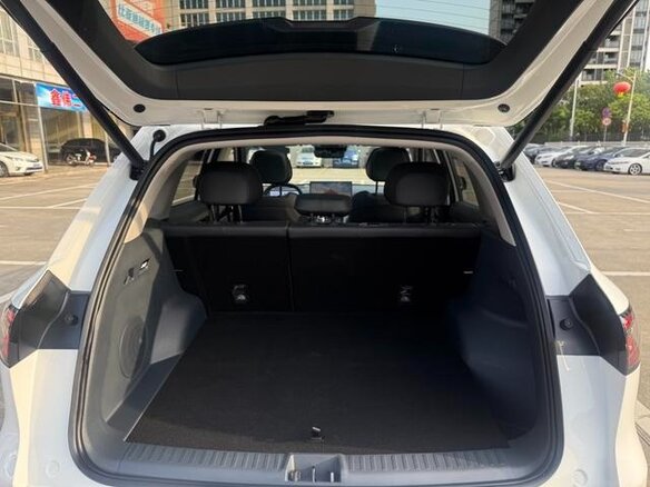 2026 Geely Galaxy E5 60.22 kWh, белый, 3450000 рублей - вид 24
