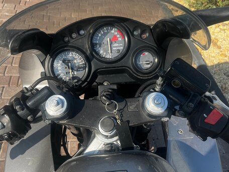 1992 Honda CBR 600F, красный, 330000 рублей, вид 2