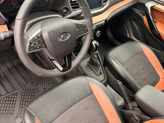 2025 Lada (ВАЗ) Vesta Cross I Рестайлинг (NG), чёрный, 1675000 рублей, вид 5