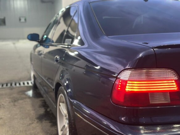 2000 BMW 5 серии 540i IV (E39) Рестайлинг, синий, 1000000 рублей - вид 16