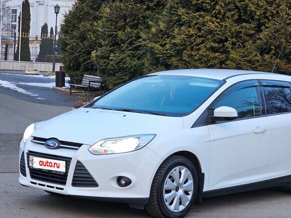 2013 Ford Focus III, белый, 880000 рублей