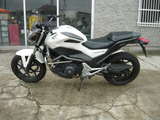 2012 Honda NC 700S, белый, 455000 рублей, вид 2
