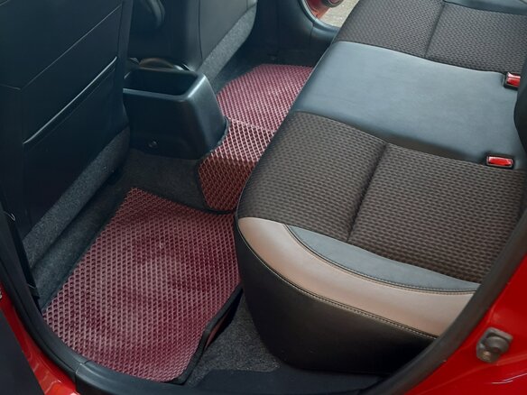 2017 Nissan Note e-Power II Рестайлинг, красный, 1250000 рублей - вид 15
