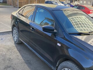 2011 Volkswagen Polo V, чёрный, 450000 рублей, вид 4