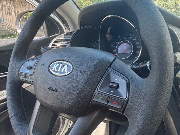 2011 Kia Rio 4-speed III, белый, 1050000 рублей - вид 11