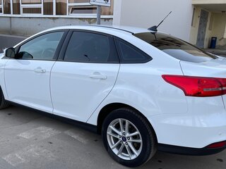 2017 Ford Focus III Рестайлинг, белый, 1250000 рублей, вид 5