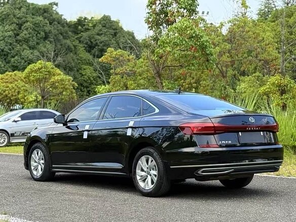 2023 Volkswagen Passat (North America and China) II (China Market) Рестайлинг, чёрный - вид 4