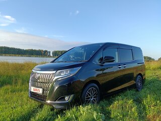 2018 Toyota Esquire I Рестайлинг, чёрный, 2250000 рублей, вид 1