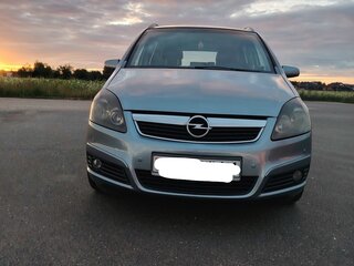 2005 Opel Zafira B, серый, 520146 рублей, вид 1