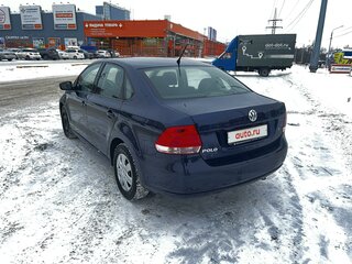 2015 Volkswagen Polo V, синий, 1100000 рублей, вид 3