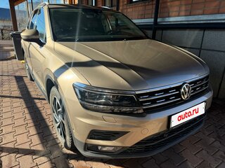 2018 Volkswagen Tiguan II, бежевый, 2450000 рублей, вид 1