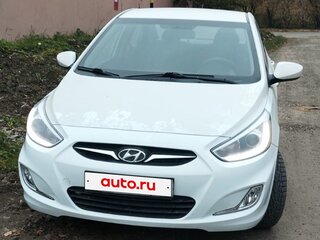 2013 Hyundai Solaris I, белый, 780000 рублей, вид 1