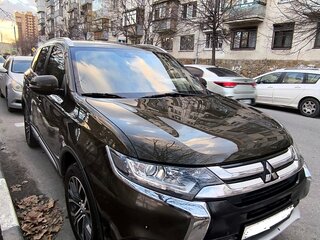 2015 Mitsubishi Outlander III Рестайлинг 2, коричневый, 1600000 рублей, вид 1