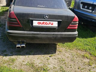 1994 Mercedes-Benz C-Класс 220 I (W202), чёрный, 300000 рублей, вид 3