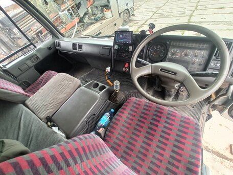 1992 Nissan Diesel Condor, серый, 7500000 рублей, вид 4