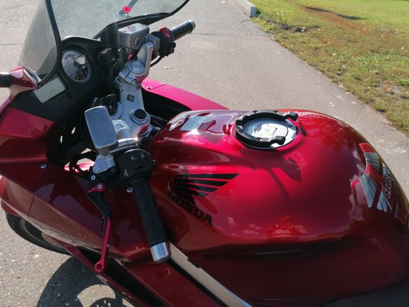 2009 Honda VFR 800, пурпурный, 629000 рублей - вид 12