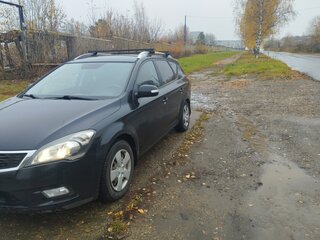 2012 Kia Ceed I Рестайлинг, чёрный, 860000 рублей, вид 3
