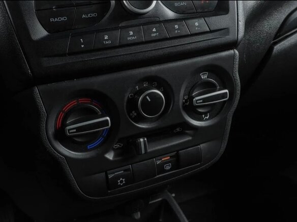 2021 Lada (ВАЗ) Granta I Рестайлинг, чёрный, 655000 рублей - вид 6