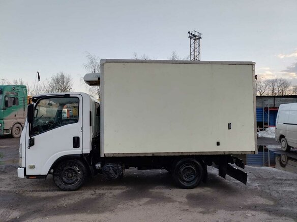 2010 Isuzu Elf (N-series), белый, 1250000 рублей - вид 20