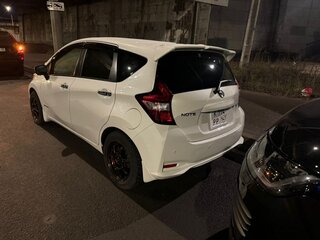 2018 Nissan Note e-Power II Рестайлинг, белый, 1399000 рублей, вид 2