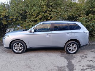 2012 Mitsubishi Outlander III, серебристый, 1400000 рублей, вид 5
