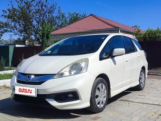 2013 Honda Fit Shuttle I, белый, 1260000 рублей, вид 2