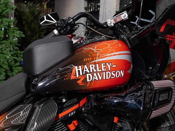 2025 Harley-Davidson CVO Road Glide RR, чёрный, 20000000 рублей - вид 20