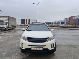 2015 Kia Sorento II Рестайлинг, белый, 1800000 рублей, вид 1