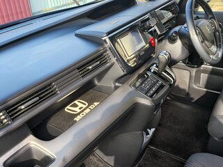 2015 Honda Stepwgn Spada V, чёрный, 1800000 рублей, вид 4