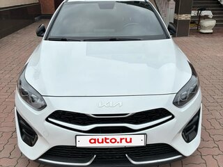 2021 Kia Ceed III Рестайлинг, белый, 2050000 рублей, вид 2